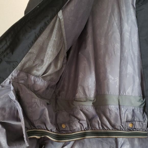 North face men's snowboarding jacket - Picture 3 of 7